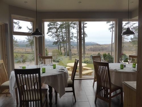 Old Pines Hotel And Restaurant Spean Bridge Exterior photo